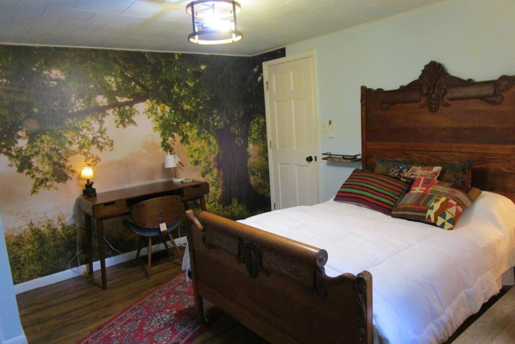 Boho-Chic Retreat - Unit 3 Apartment บลูมมิงตัน ภายนอก รูปภาพ
