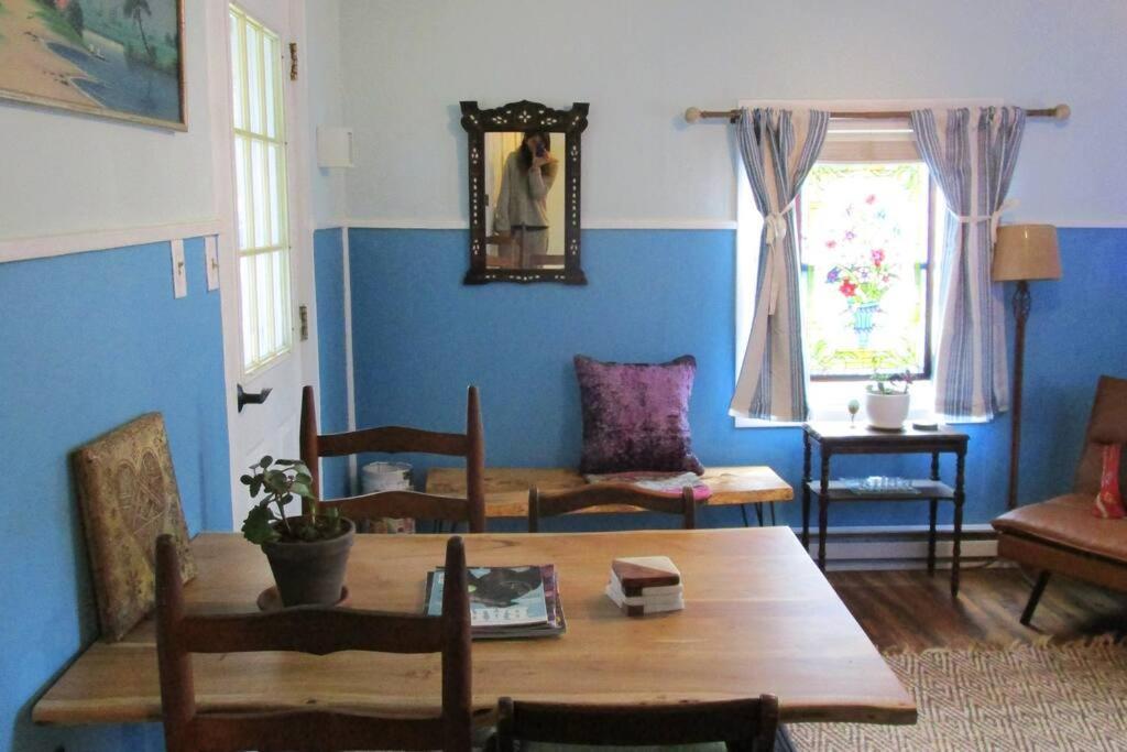Boho-Chic Retreat - Unit 3 Apartment บลูมมิงตัน ภายนอก รูปภาพ